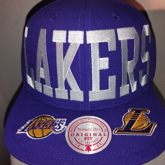 NBA Los Angeles Lakers Cap - Picture 2 of 7